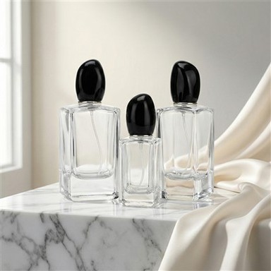 Bottiglie di profumo diverse